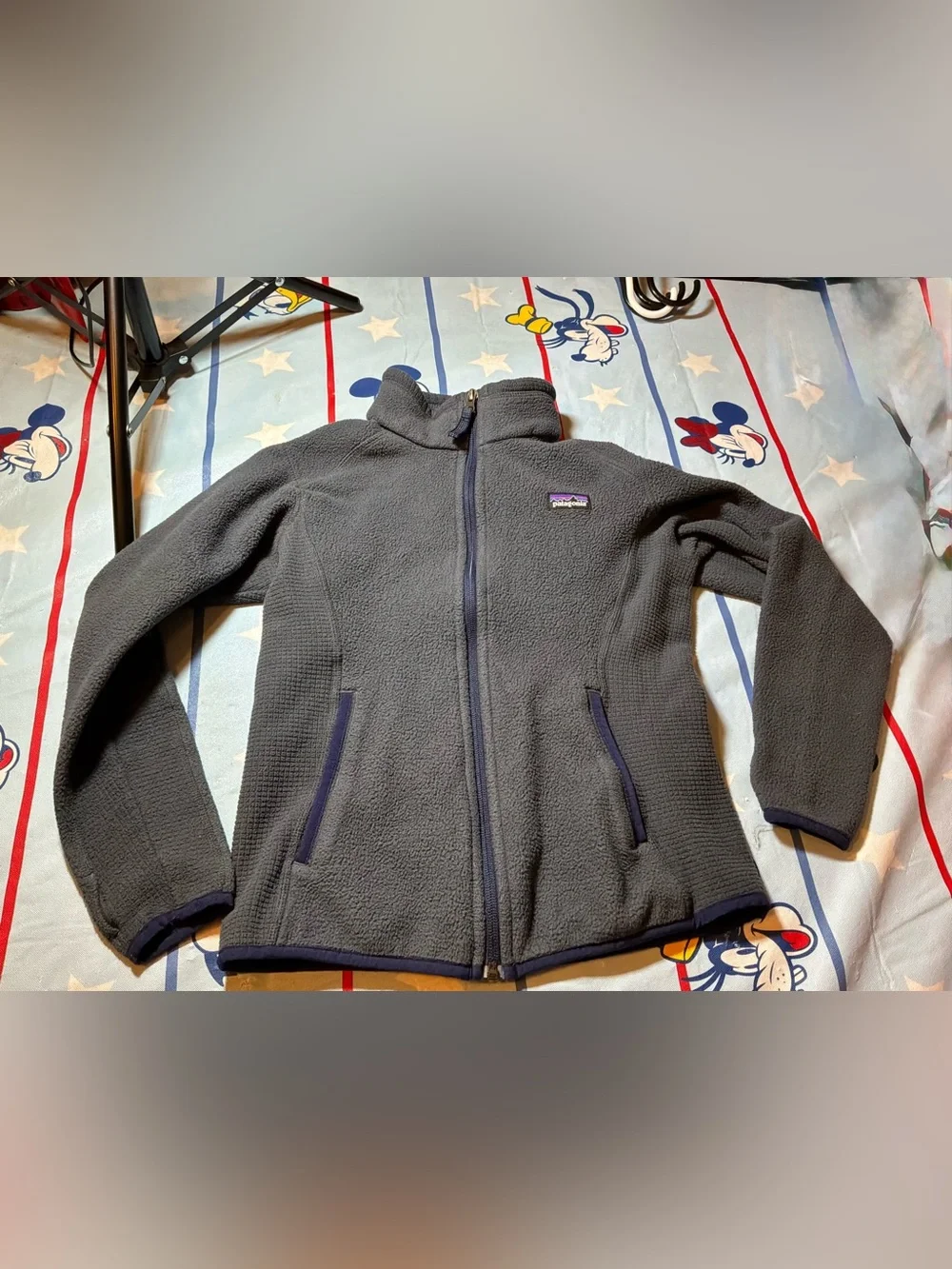 Patagonia gray & blue jacket boys size medium 10